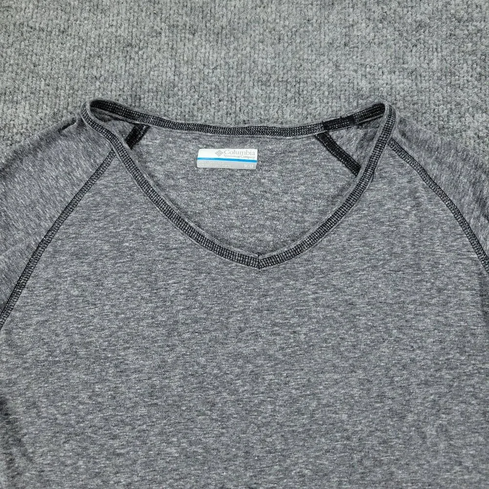 Columbia Shirt Women Medium Gray Outdoors V-Neck Long Sleeve Top Pullover Adult - Picture 2 of 12